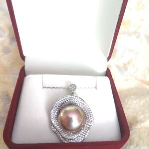 Elegant Silver Pearl Pendant Necklace